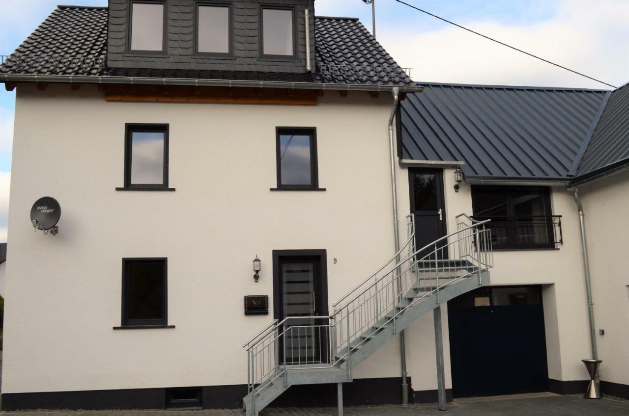 Ferienwohnung Beim Hooch Traud Brucktal Exterior foto