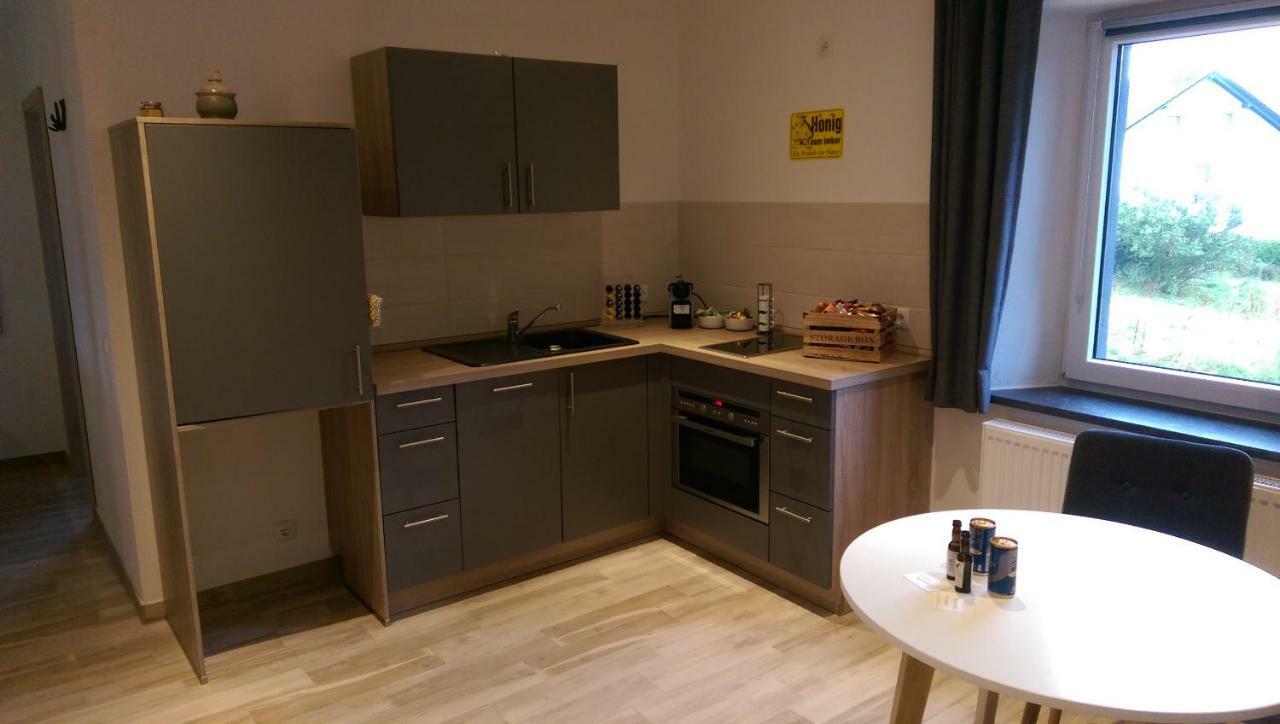 Ferienwohnung Beim Hooch Traud Brucktal Exterior foto